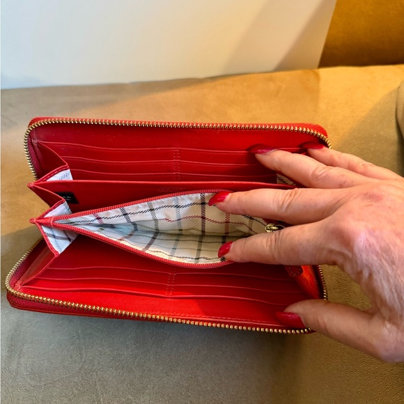 Coach zippered wallet in orange. - Picture 7 of 10